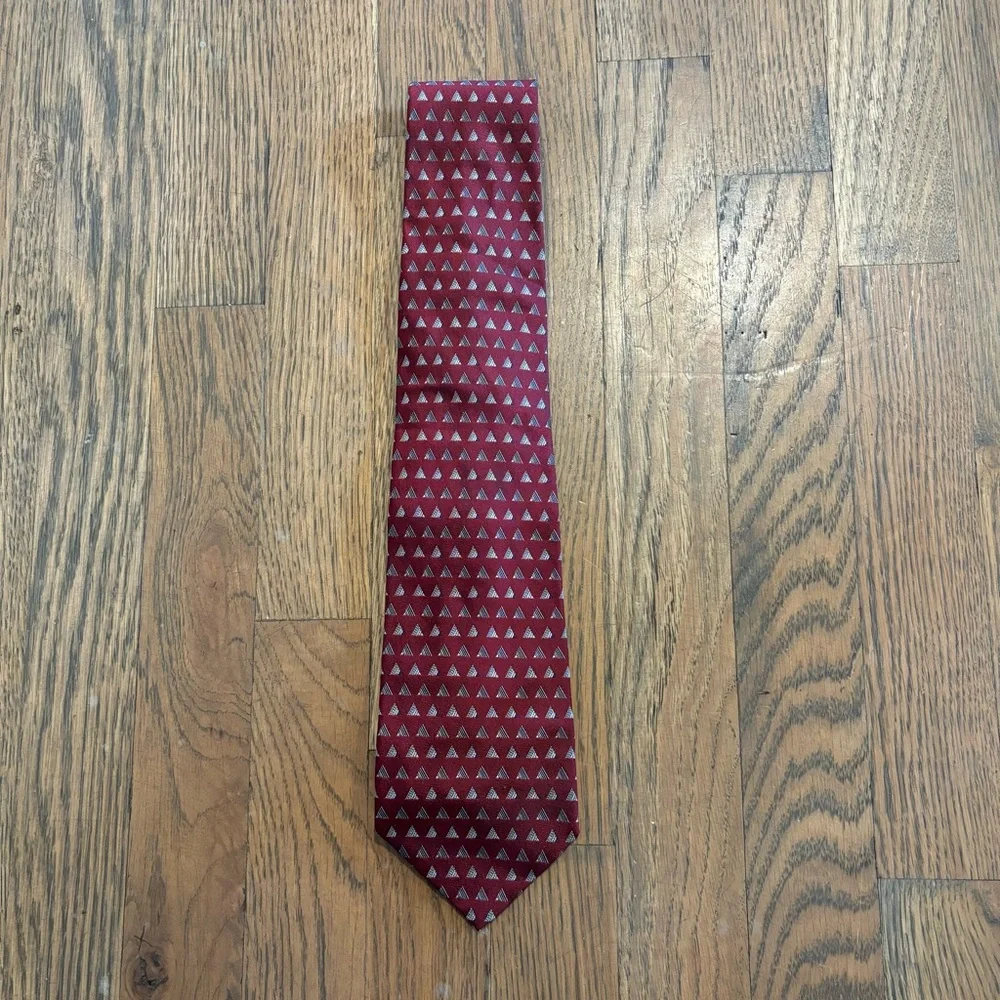 Lauren Ralph Lauren 100% Silk Red Necktie